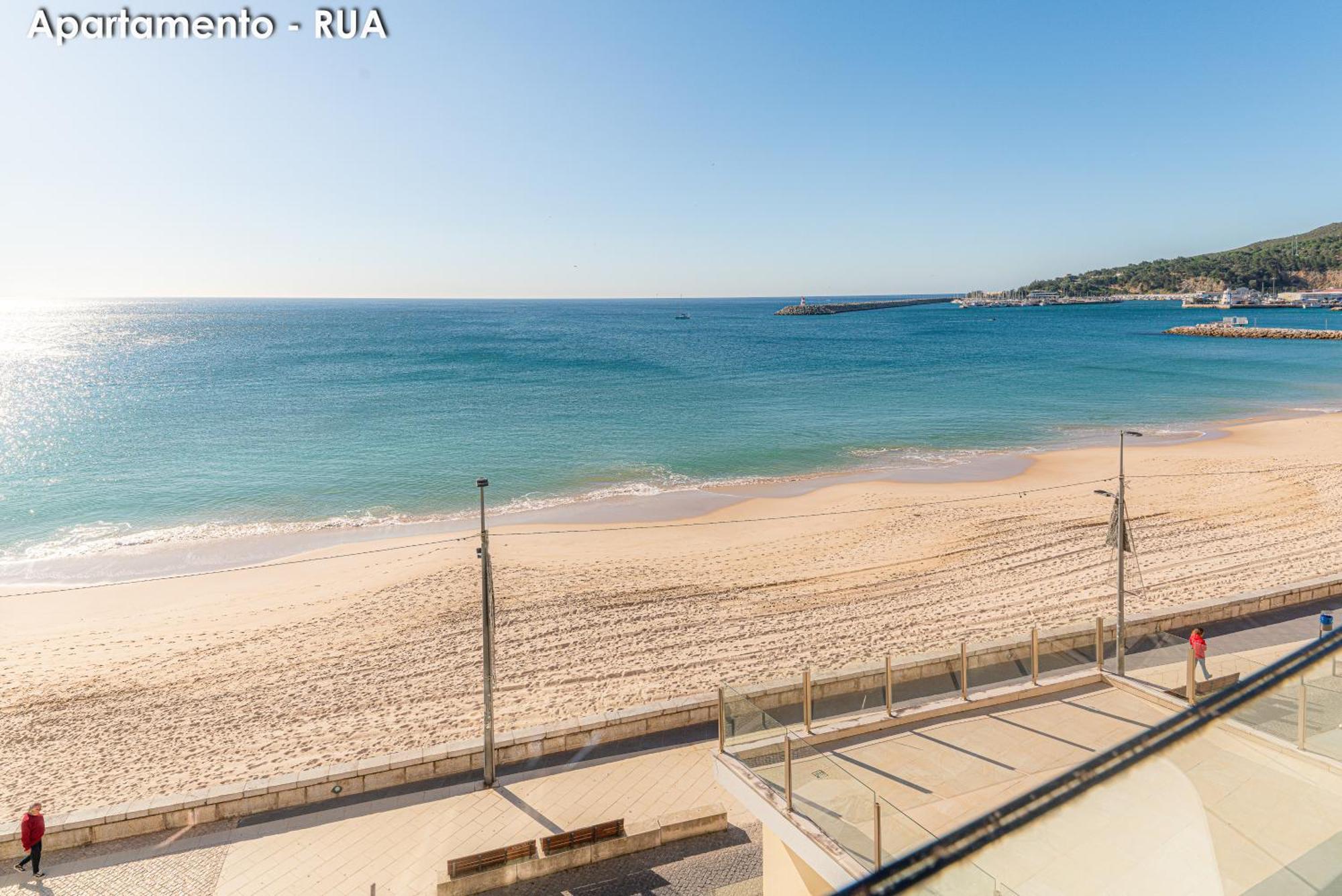 Season Apartments Sesimbra Exterior photo