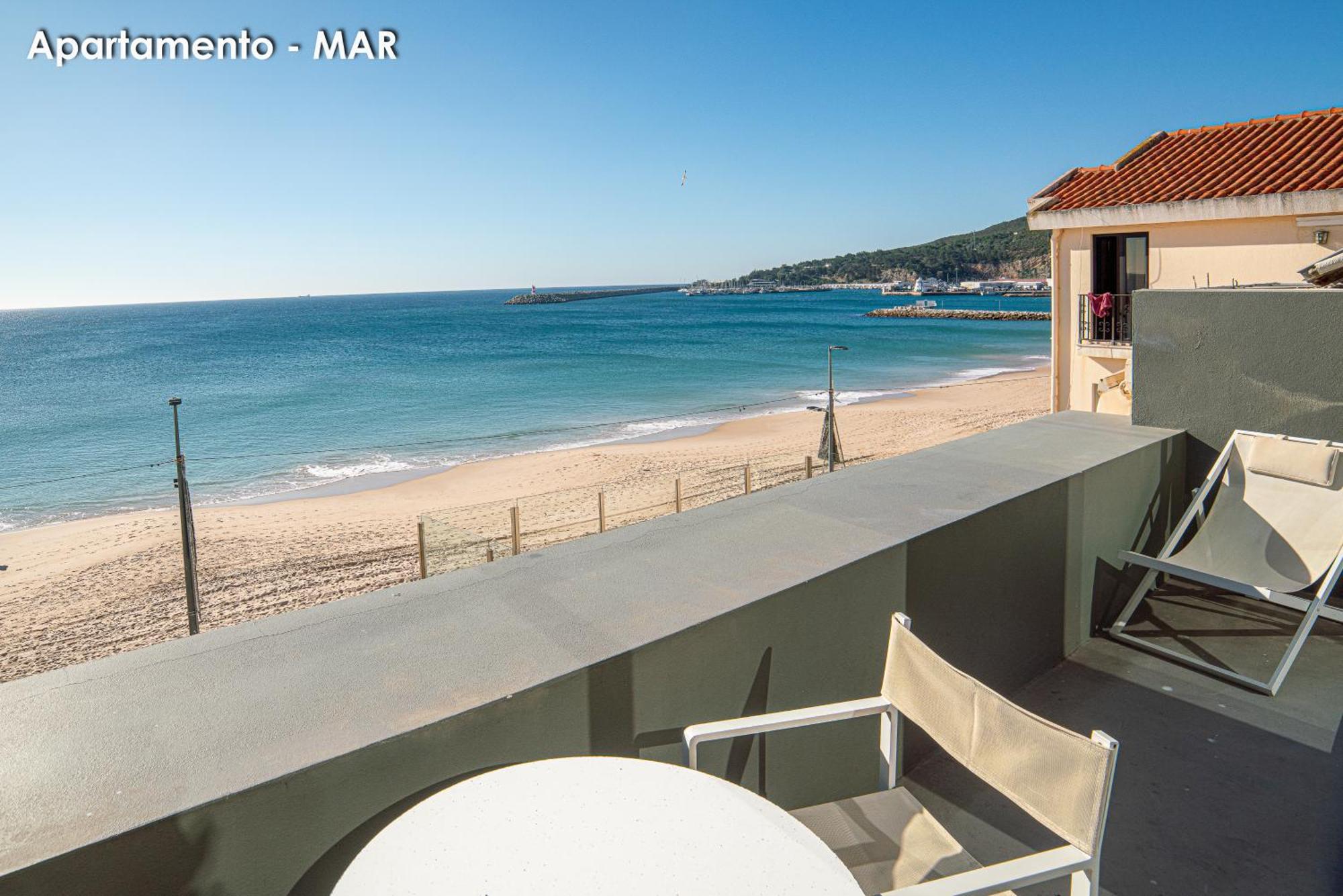 Season Apartments Sesimbra Exterior photo